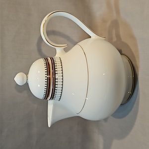 Noritake McKenzie 4112 Teapot New